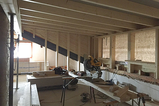 Eine zusätzliche eingebaute Dachgaube sorgt für mehr Raum und Licht unterm Dach