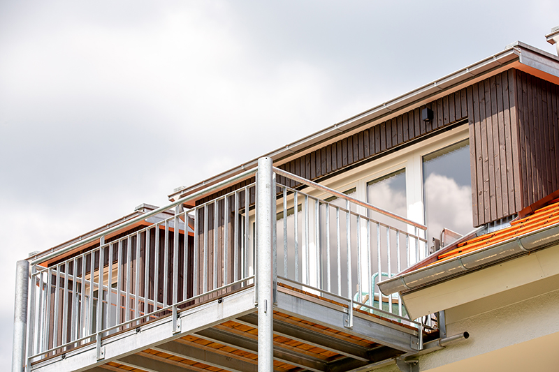 Nach dem Ausbau: Zusätzlicher Balkon sorgt auch im Dachgeschoss für einen Außensitz